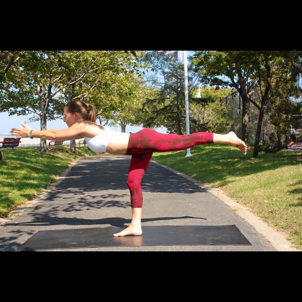 Lululemon In the Flow Crop - Picture 3 of 5